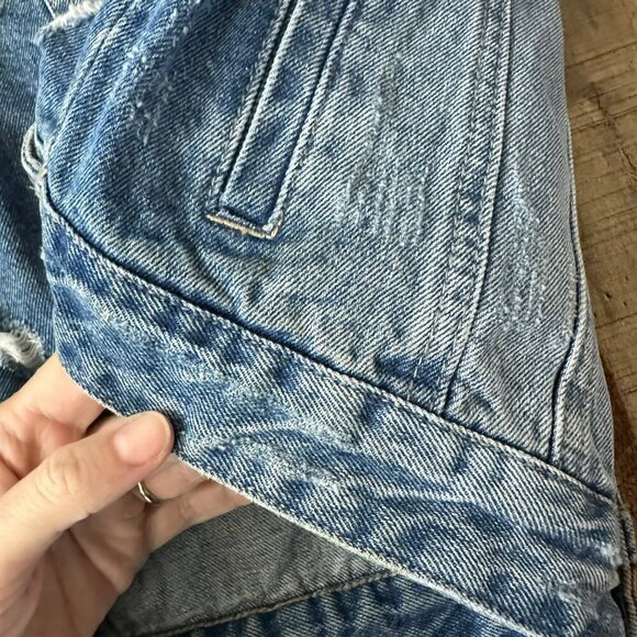 KanCan Los Angeles Distressed Denim Jacket Womens Size Medium - Picture 4 of 8